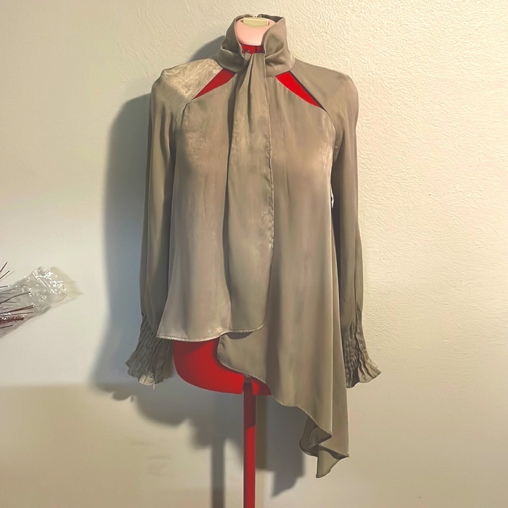 Grey long sleeve asymmetrical blouse